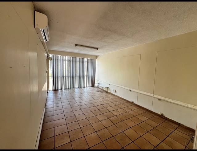 69M² OFFICE FOR SALE IN NELSPRUIT EXT 2